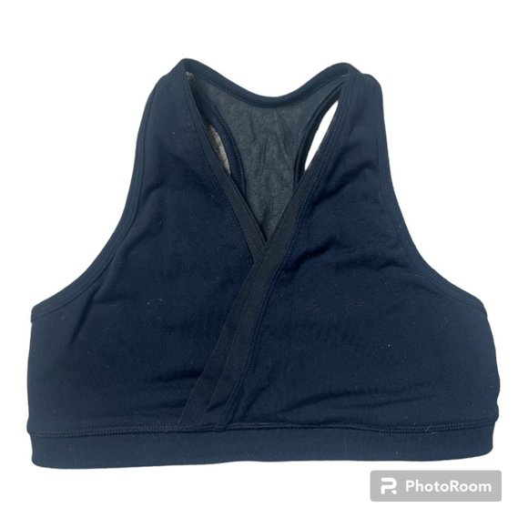 EUC Lululemon black cross front sports bra, with mesh detail Size 6 - Picture 4 of 5